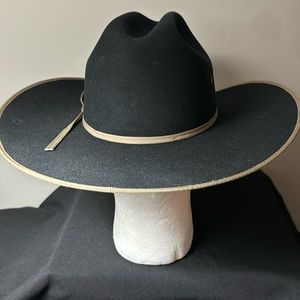 Men’s cowboy Resistol made in Texas USA kept in non-smoking home lightly used